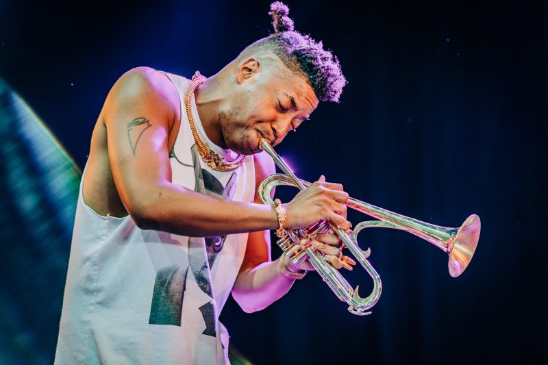 Christian Scott aTunde